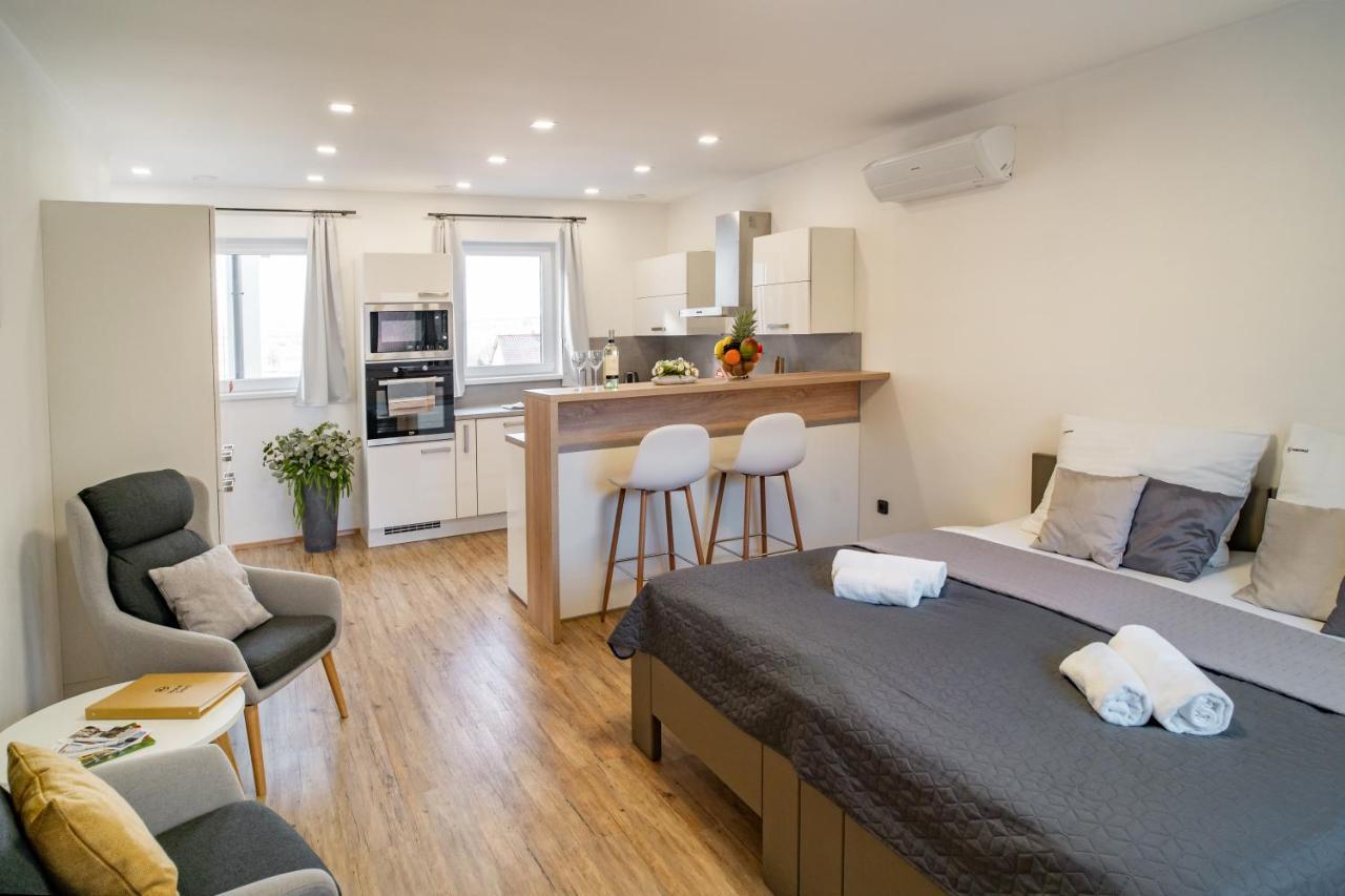 Hotel Smrz Sepekov Екстериор снимка