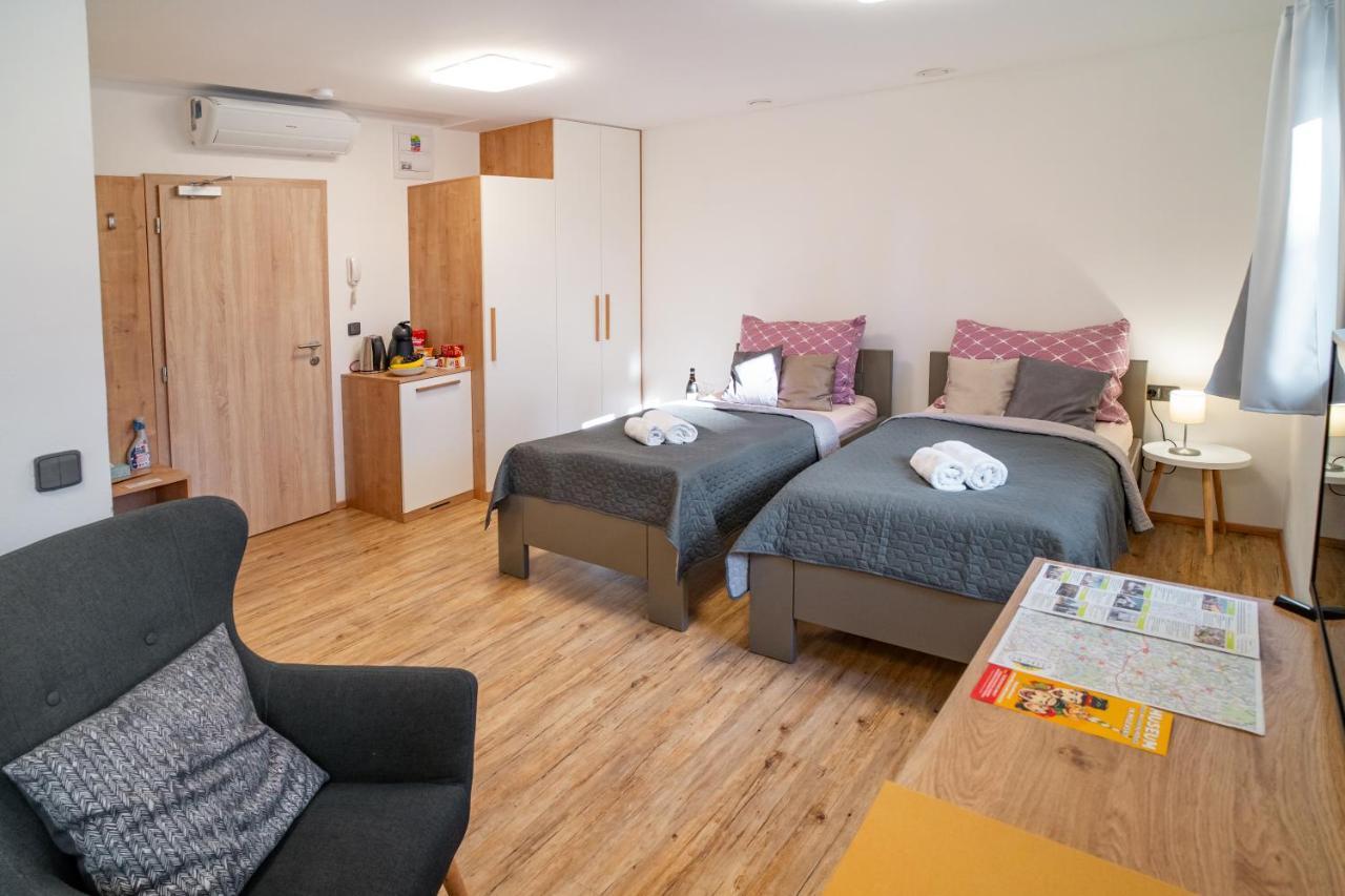 Hotel Smrz Sepekov Екстериор снимка