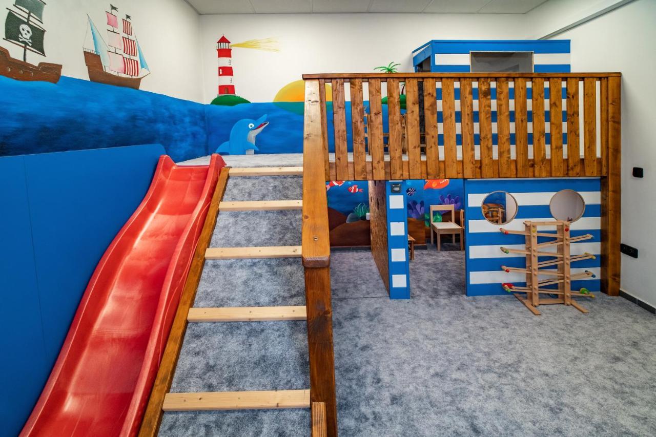 Hotel Smrz Sepekov Екстериор снимка